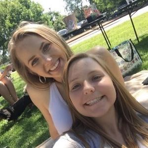 Meet your Posher, Kayla